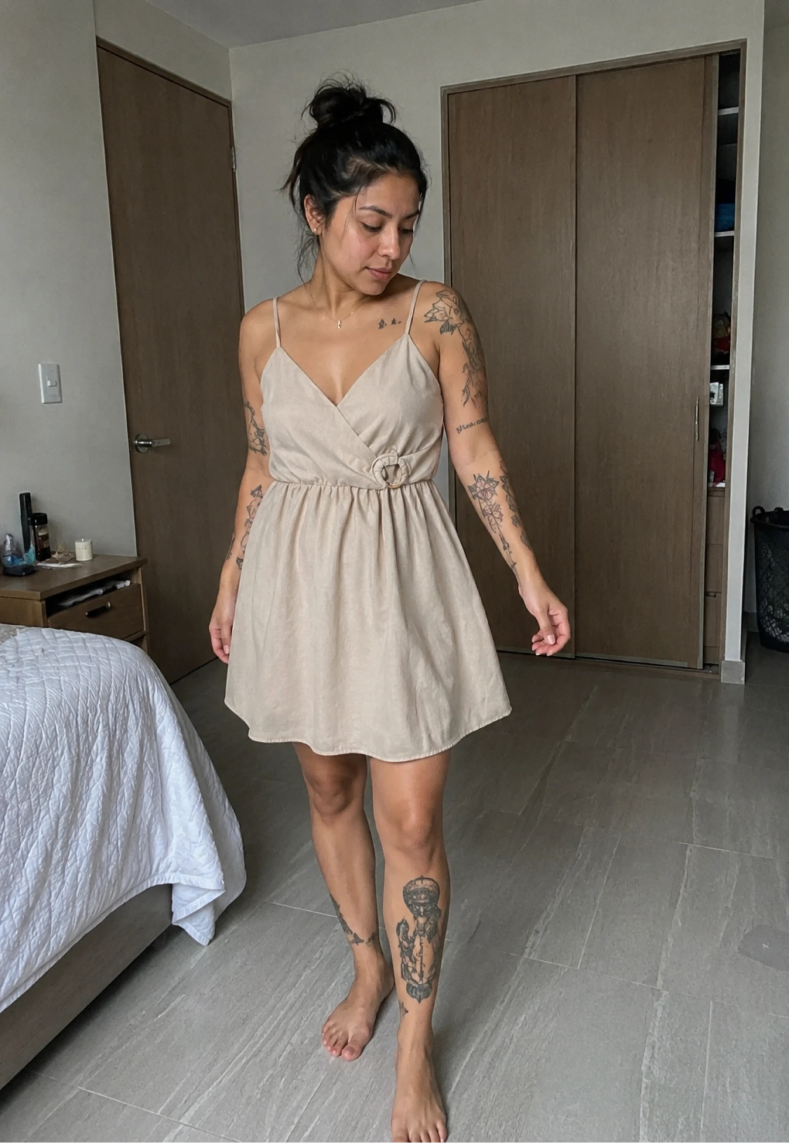 Robe NAF NAF beige – taille M – comme neuve